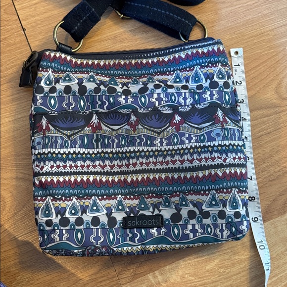 EUC Sakroots Eco Twill Multicolor Patterned crossbody Bag - Picture 4 of 14